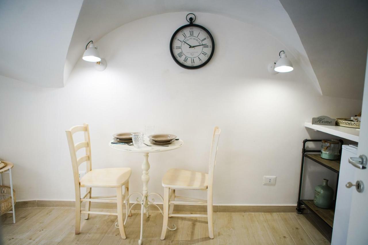 Home 5 - Giu In Dimora 푸티냐노 외부 사진